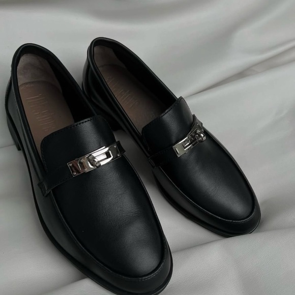 Black Leather womens Loafers - Picture 8 of 10